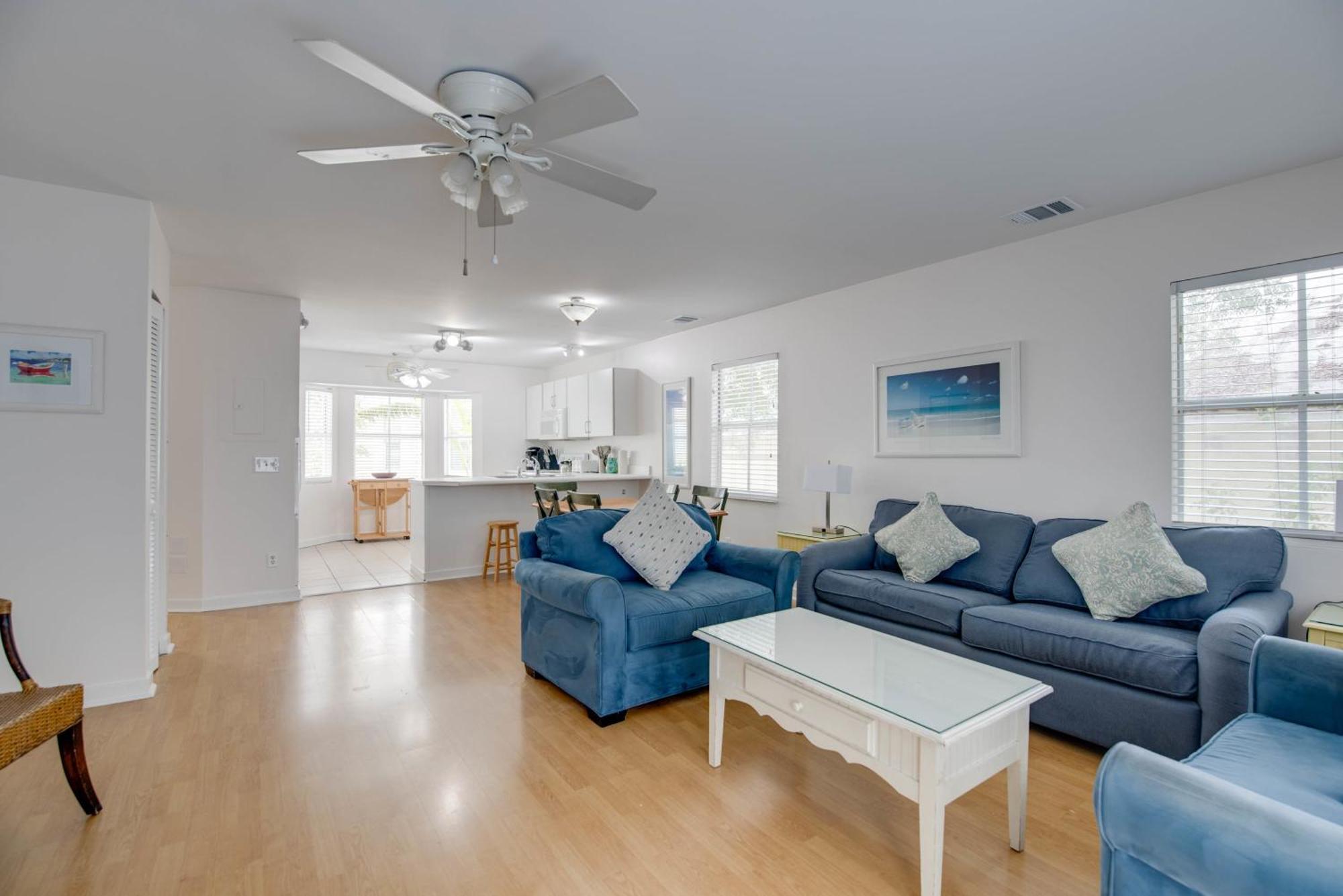 New Casa Caribe By Brightwild- Two-Story Condo Rooftop Pool 키웨스트 외부 사진